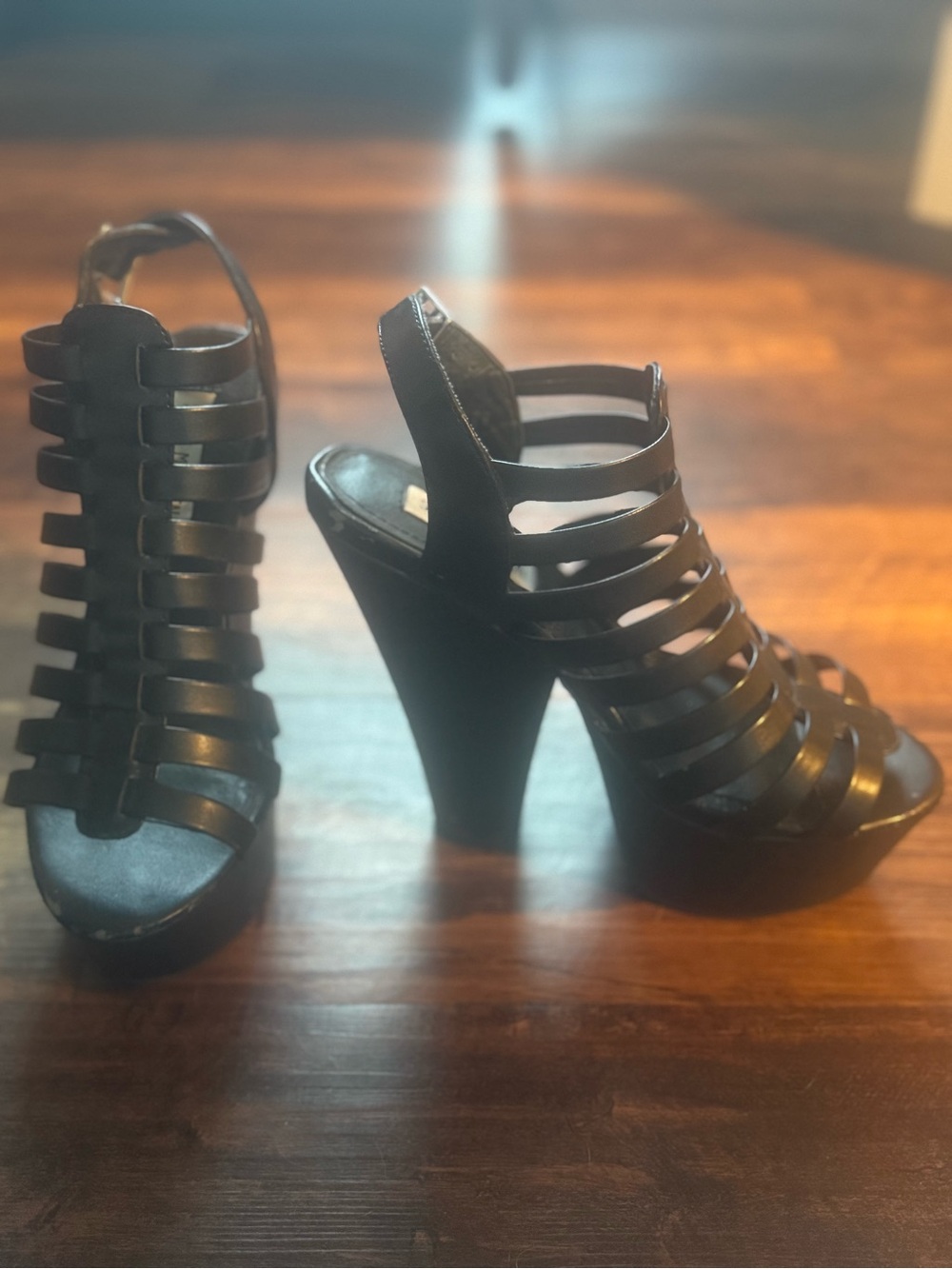 Steve Madden Black Strappy High Heel Platform “Glendael”